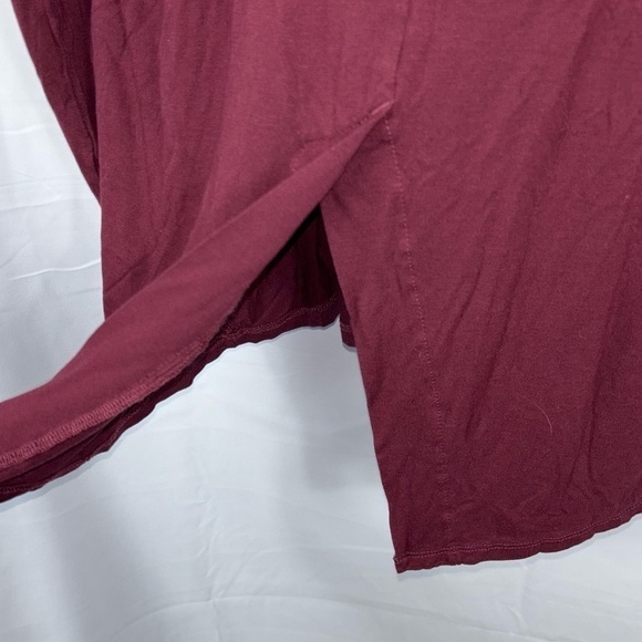 Calvin Klein Jeans Shirt Quarter Sleeve Scoop Crew Neck Slit Back Pullover Top - Picture 8 of 8